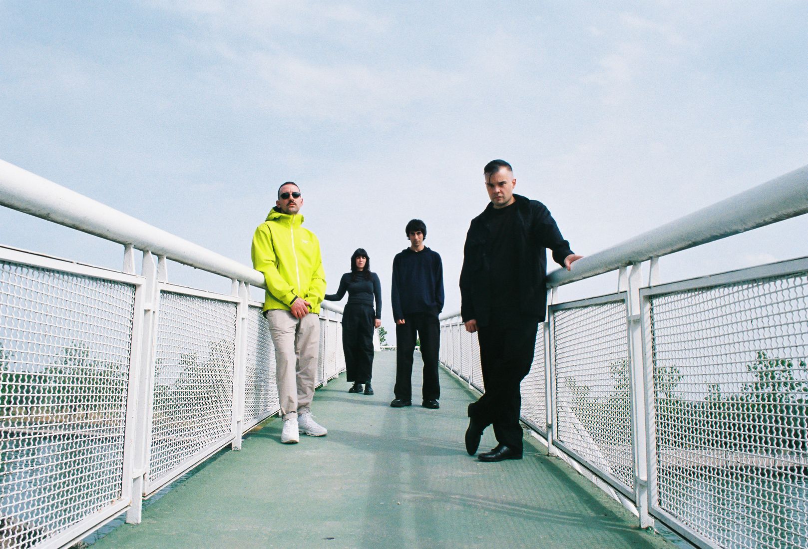 VVV x Erik Urano — foto promocional
