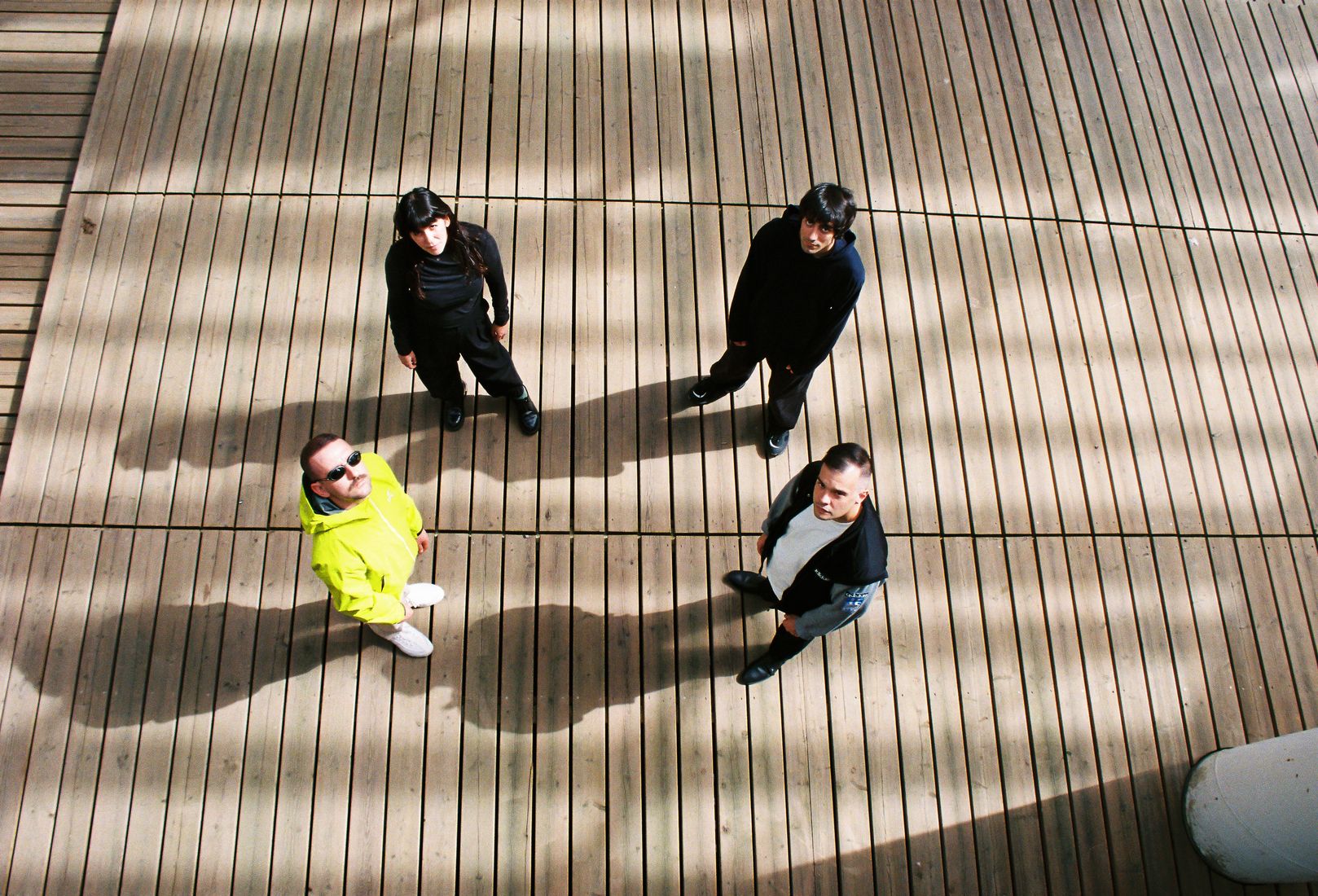 VVV x Erik Urano — foto promocional
