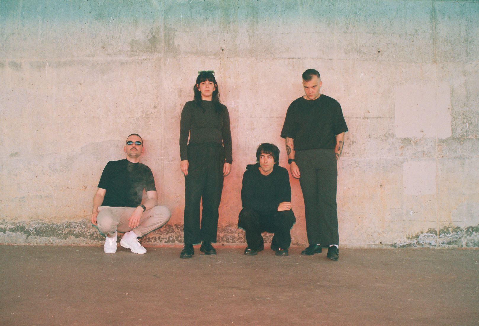 VVV x Erik Urano — foto promocional